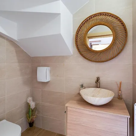 Falcons Nest Zadarvillas Gračac